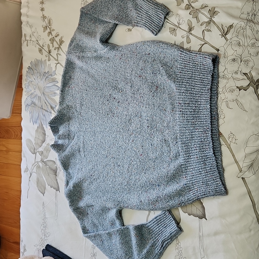 Zara Sweater crew neck. Size 13-14